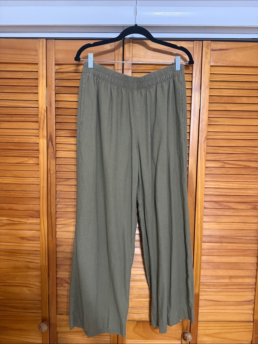 Olive Green Women’s Elastic-Waist Pants
